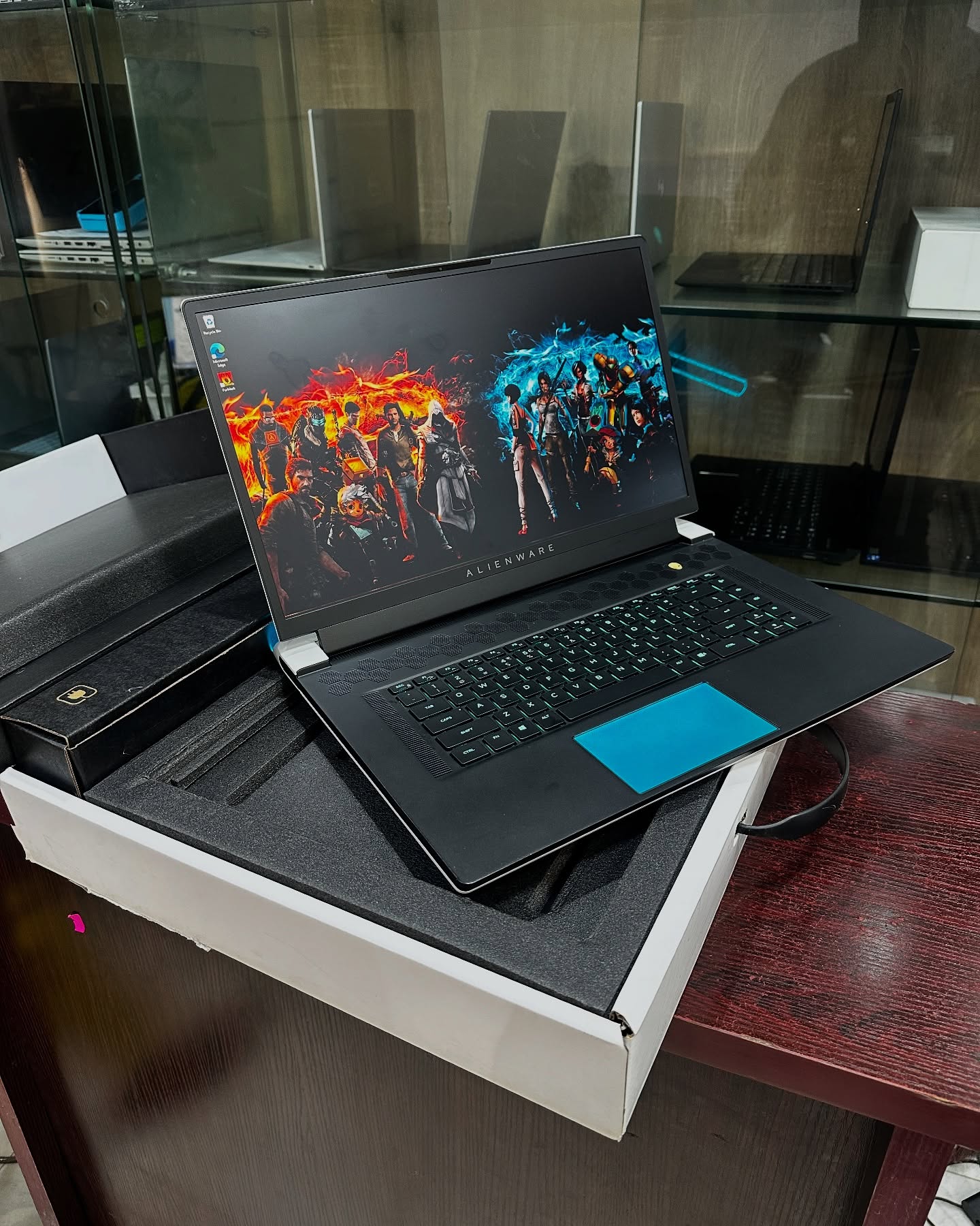 Alienware X17 R1 Gaming Laptop