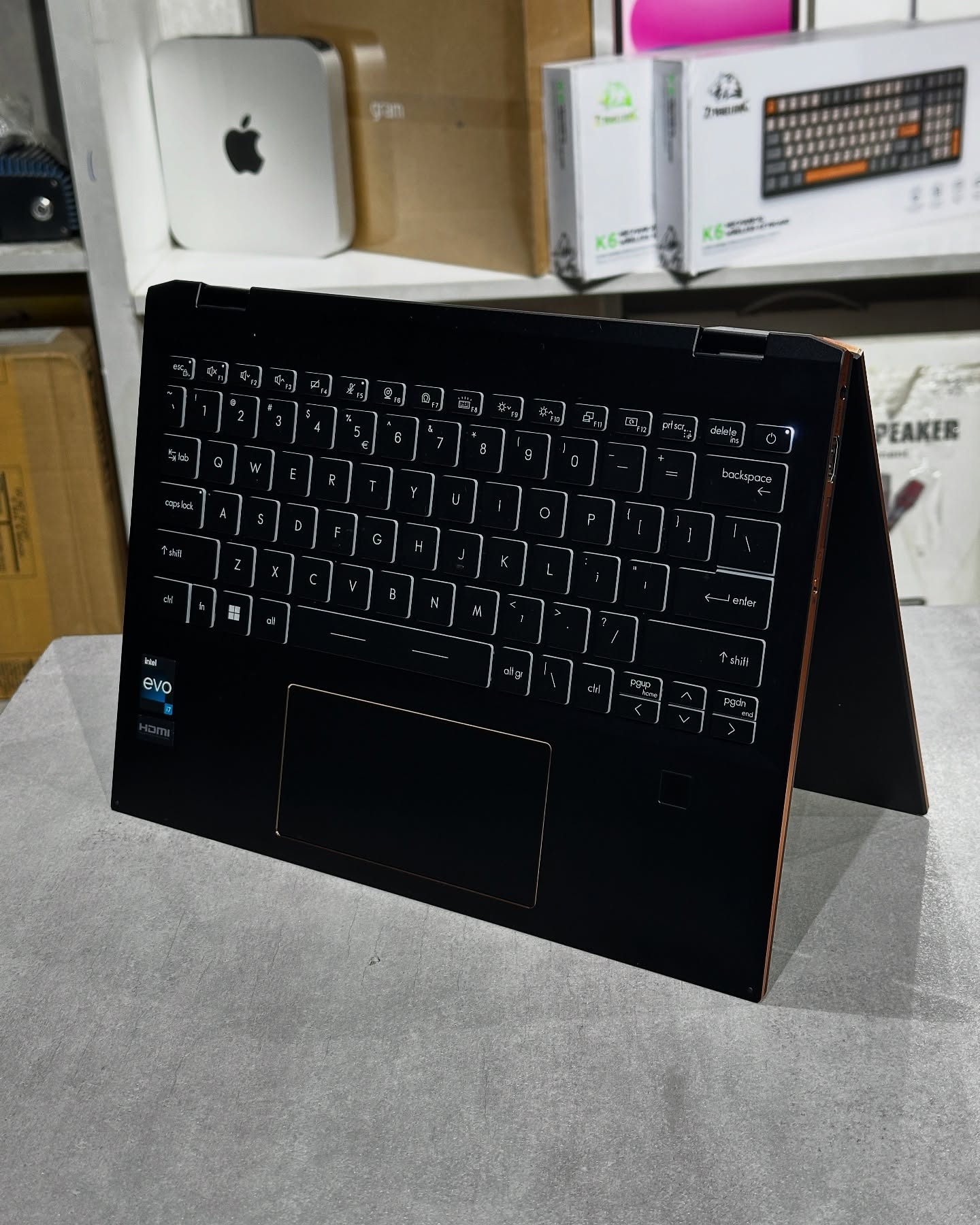 MSI Summit E13FlipEvo