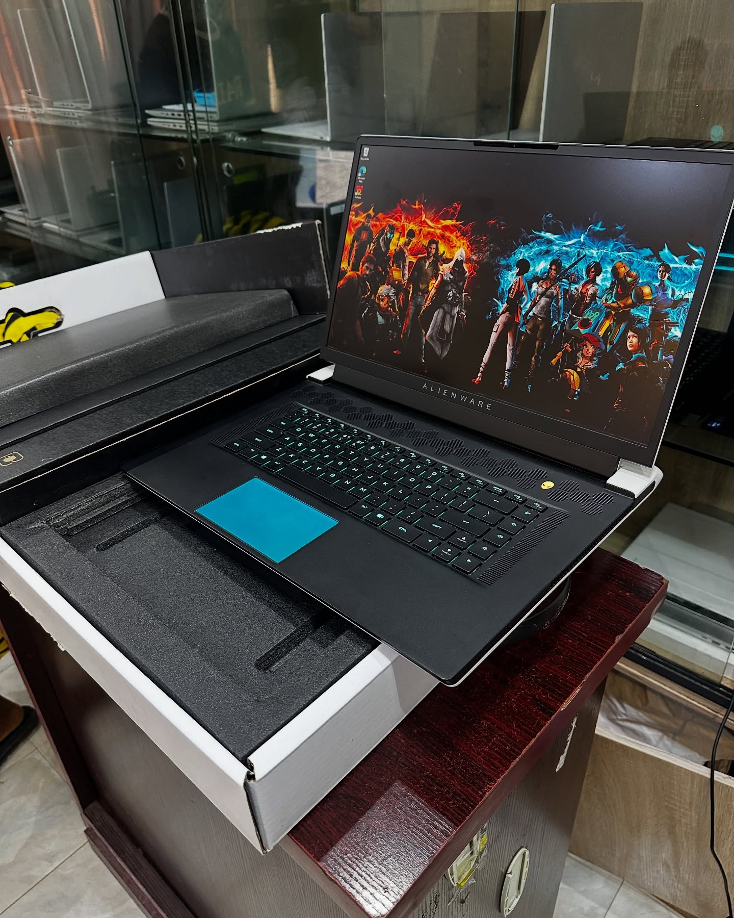 Alienware X17 R1 Gaming Laptop