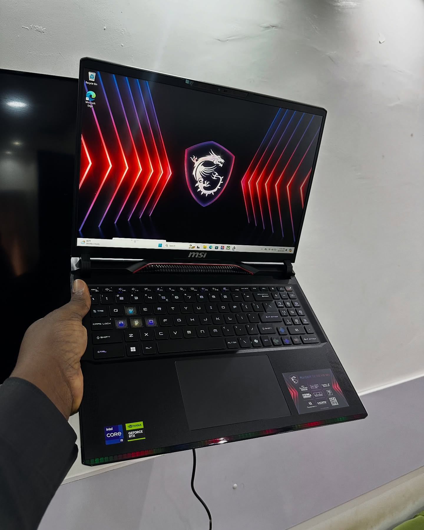 MSI Raider GE68HX 14VHG Gaming PC