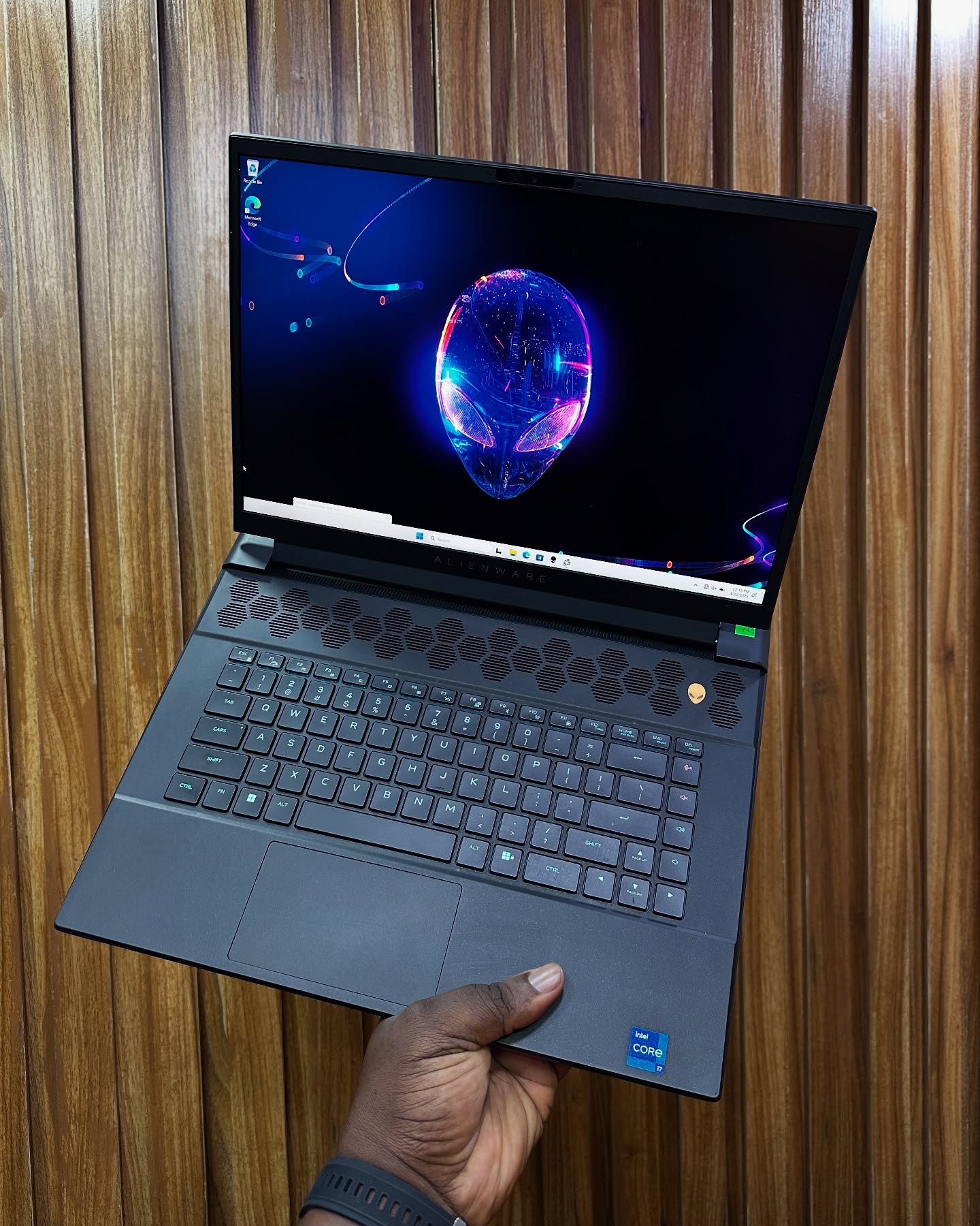 Alienware M16 R1 Gaming PC